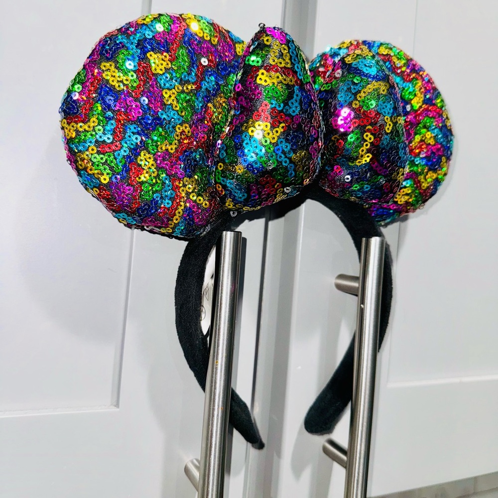 Disney Minnie Mouse Ears Headband with Rainbow Sequins - Picture 4 of 4